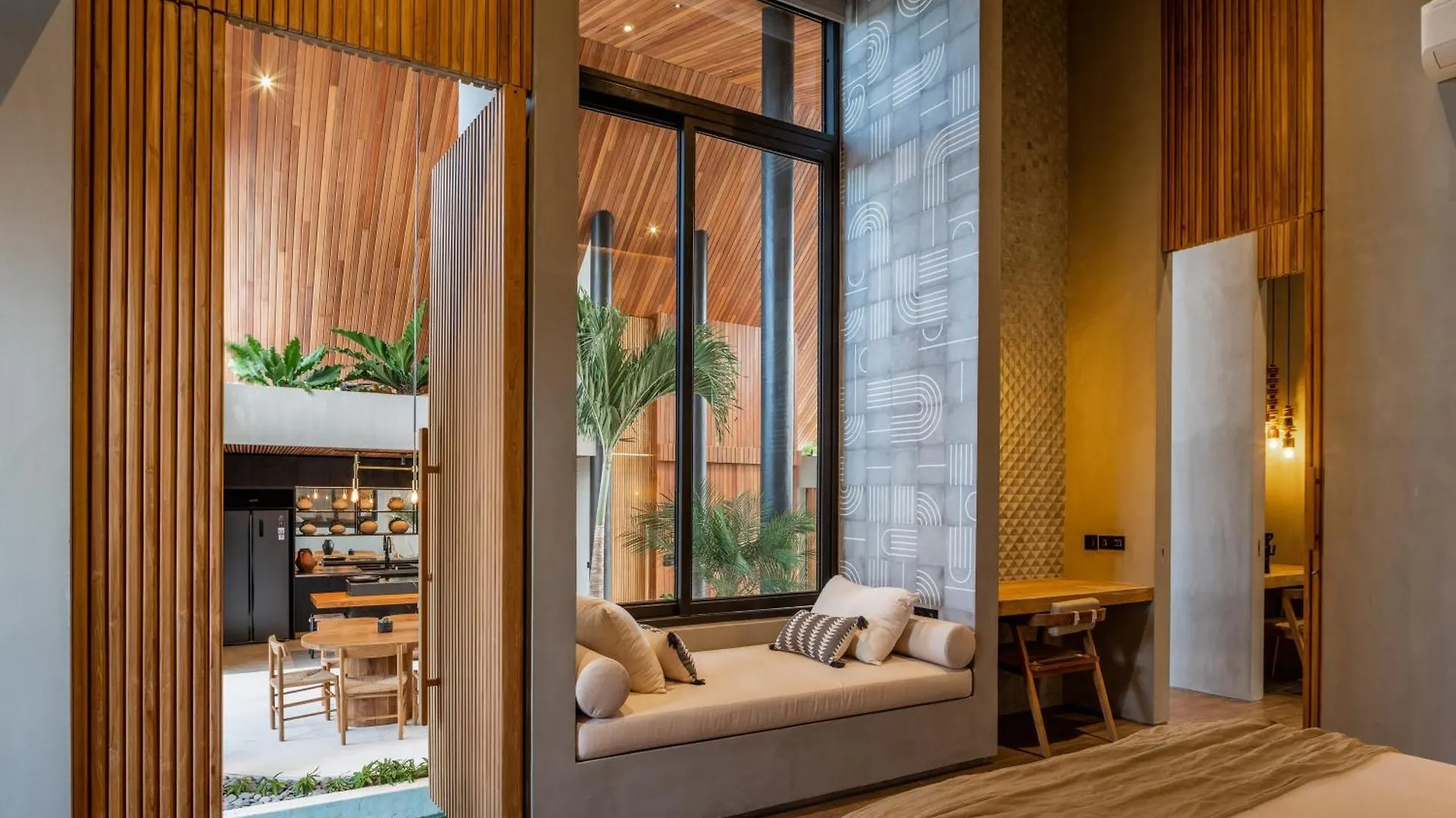 House Of Winds Complex - Luxury 6Br Tropical Oasis 2X3Br Villas In Canggu Kerobokan   Kerobokan (Bali)