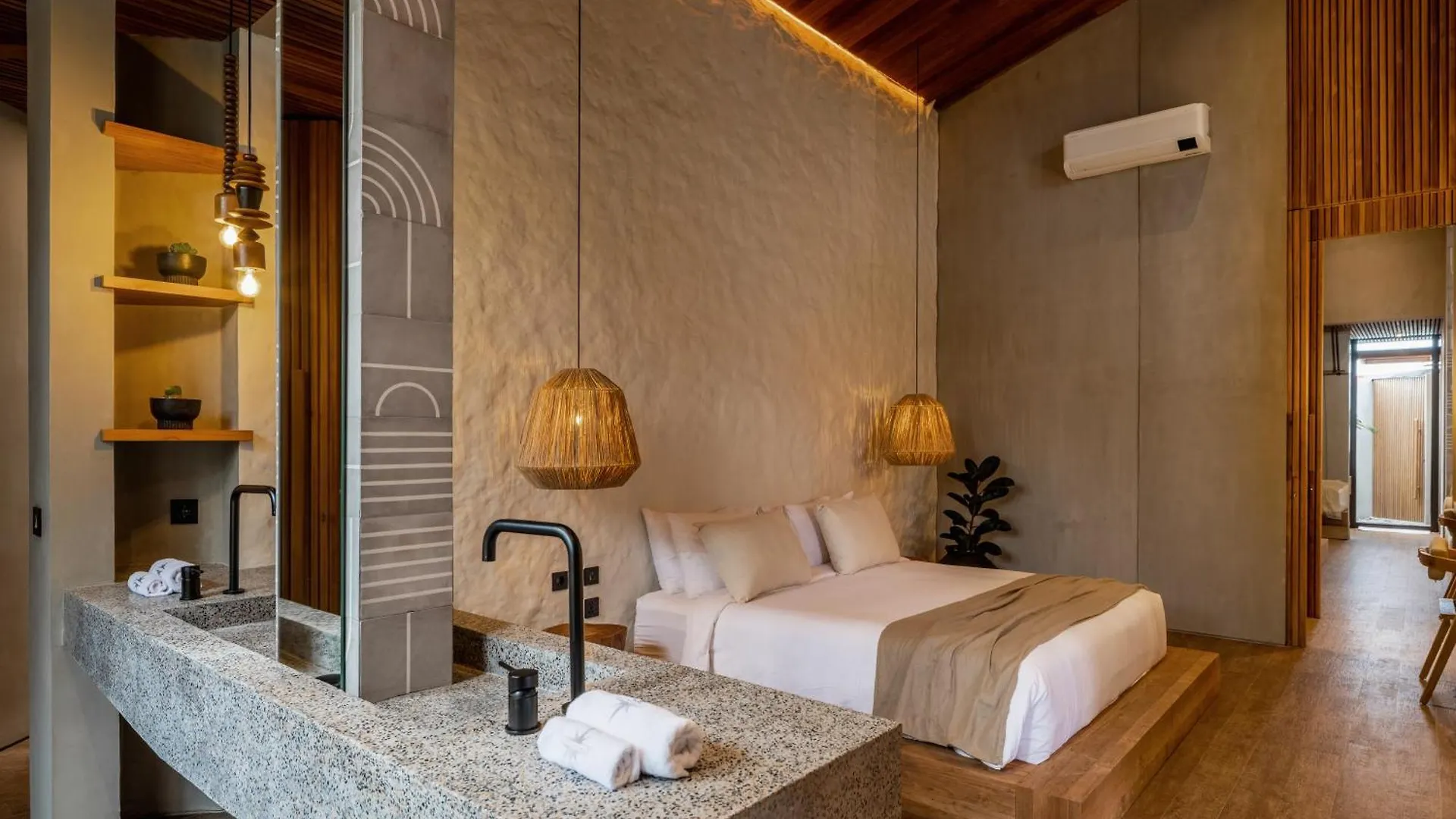 House Of Winds Complex - Luxury 6Br Tropical Oasis 2X3Br Villas In Canggu Kerobokan   Kerobokan (Bali)