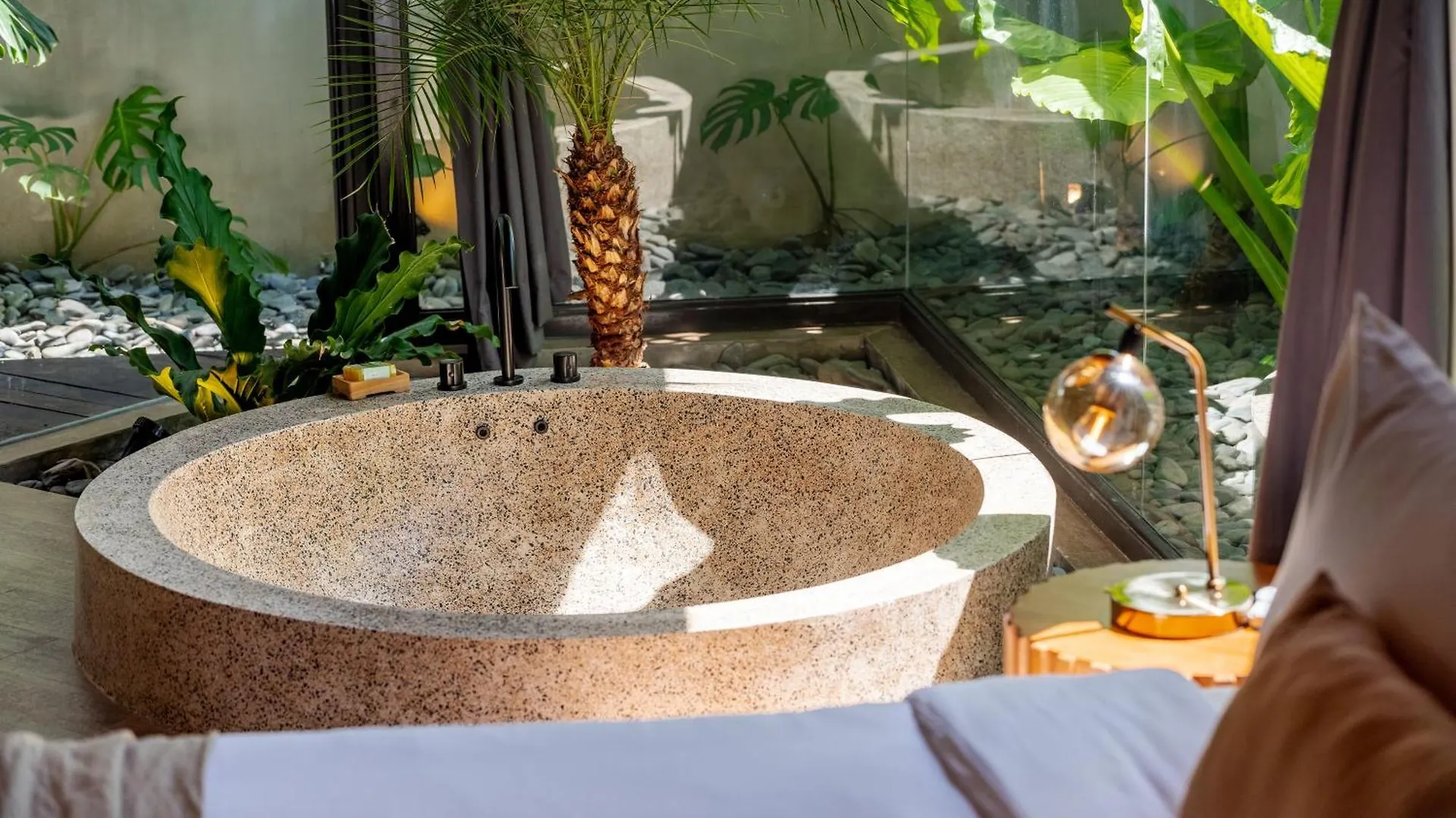House Of Winds Complex - Luxury 6Br Tropical Oasis 2X3Br Villas In Canggu Kerobokan